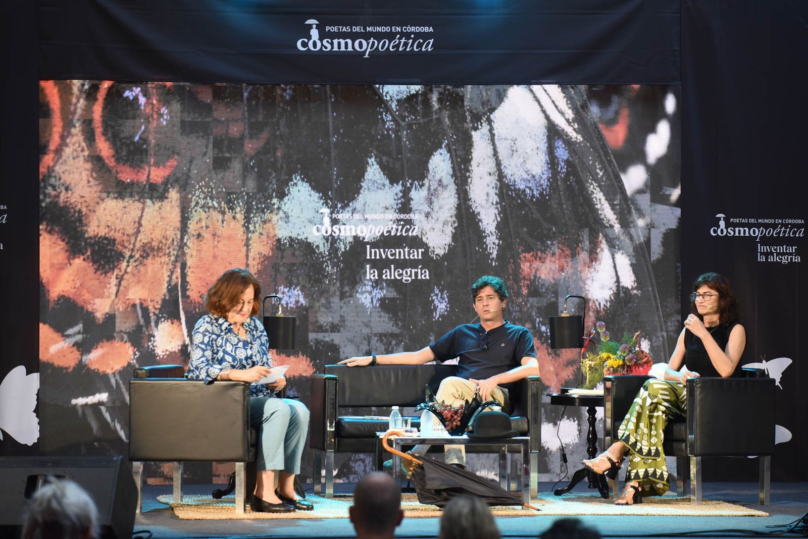 Charla de Ada Salas y Juan Antonio Bernier en Cosmopoética